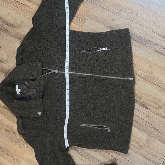 MAX STUDIO Olive Green Lightweight Faux Shearling Moto Jacket - Picture 10 of 12